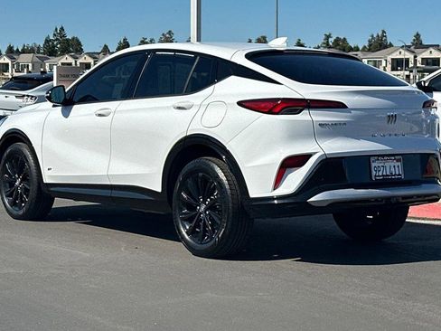 Used 2025 Buick Envista Sport Touring w/ Convenience II Package image 6