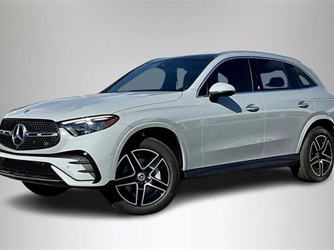 New 2026 Mercedes-Benz GLC 300 image 2