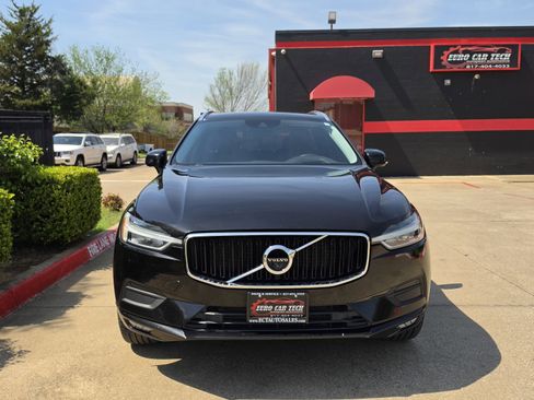 Used 2018 Volvo XC60 T5 Momentum w/ Convenience Package image 5