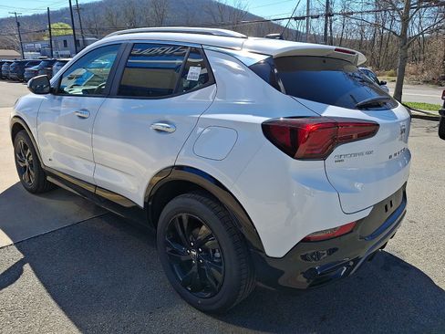 New 2026 Buick Encore GX Sport Touring w/ Comfort Package AWD/4WD image 4