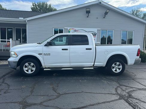 Used 2018 RAM 1500 Outdoorsman AWD/4WD image 4