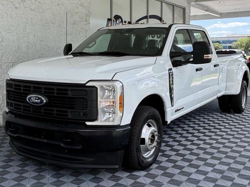 Used 2024 Ford F350 XL image 1