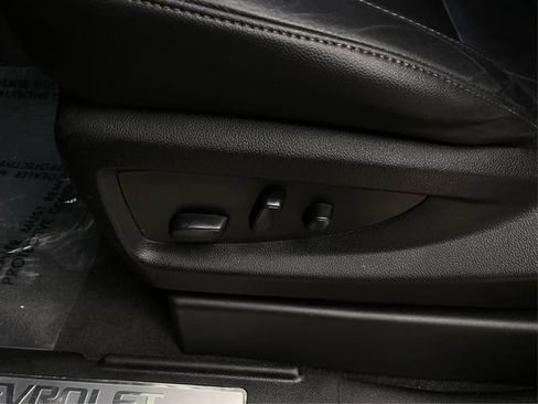 Used 2019 Chevrolet Suburban LT AWD/4WD image 24