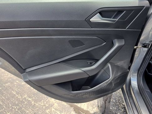 Used 2019 Volkswagen Jetta SE FWD image 35