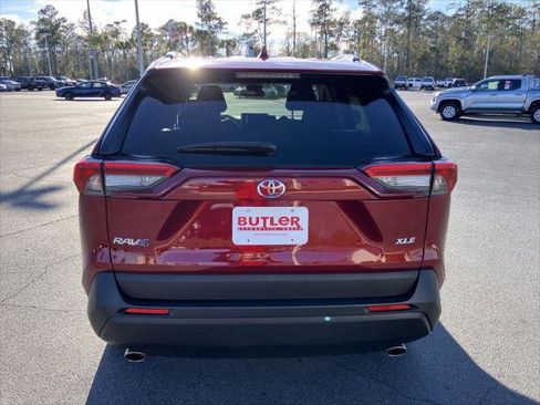 Certified 2025 Toyota RAV4 XLE image 4