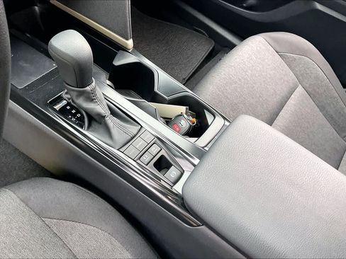 Used 2026 Toyota Camry LE image 16