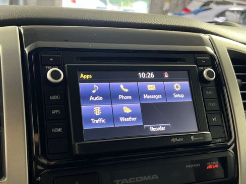 Used 2015 Toyota Tacoma 4x4 Double Cab w/ TRD Sport Package image 20