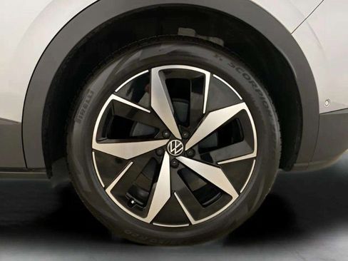 Used 2023 Volkswagen ID.4 S image 97