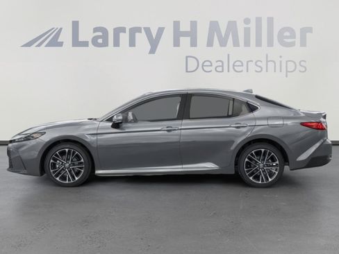 New 2026 Toyota Camry XLE image 6