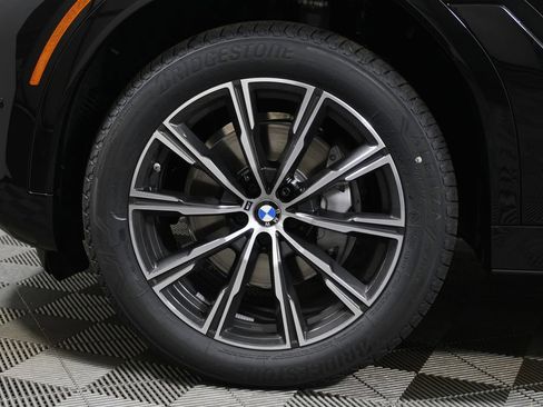 New 2026 BMW X6 xDrive40i w/ Climate Comfort Package image 12