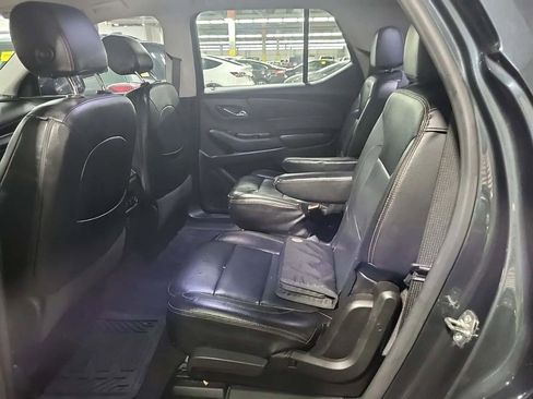 Used 2019 Chevrolet Traverse LT image 9