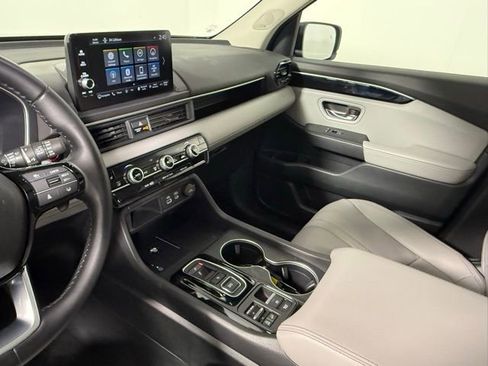 Used 2023 Honda Pilot Touring image 26