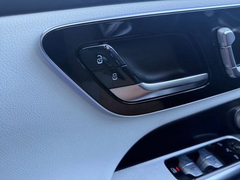 Certified 2025 Mercedes-Benz GLC 300 4MATIC image 26