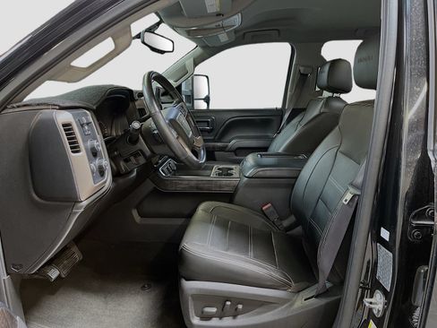 Used 2016 GMC Sierra 3500 Denali w/ Suspension Package, Off-Road AWD/4WD image 22
