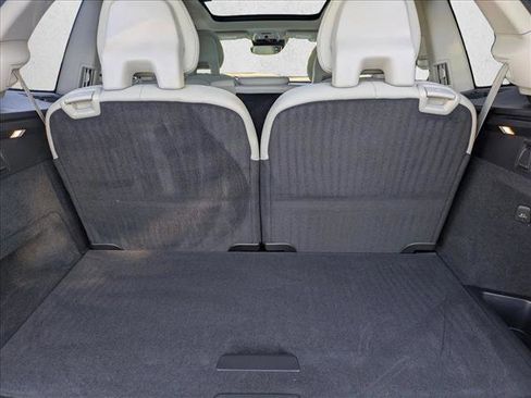 Used 2020 Volvo XC90 T5 Momentum w/ Protection Package Premier image 6