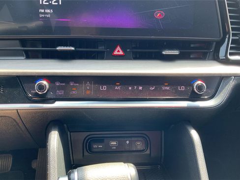 Used 2023 Kia Sportage X-Line AWD/4WD image 32