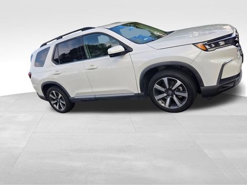 Used 2023 Honda Pilot Touring image 20