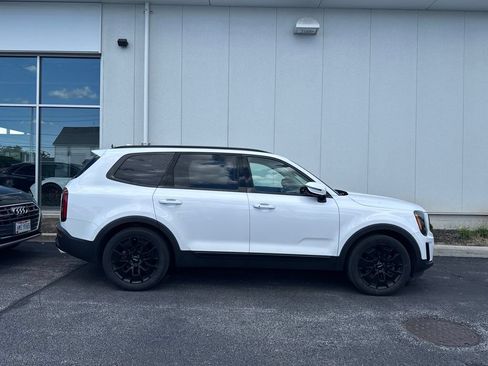 Used 2022 Kia Telluride SX w/ SX Prestige Package AWD/4WD image 2