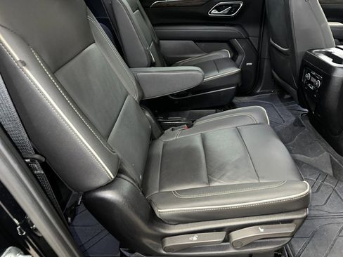 Certified 2024 Chevrolet Suburban Premier w/ Premium Package image 35