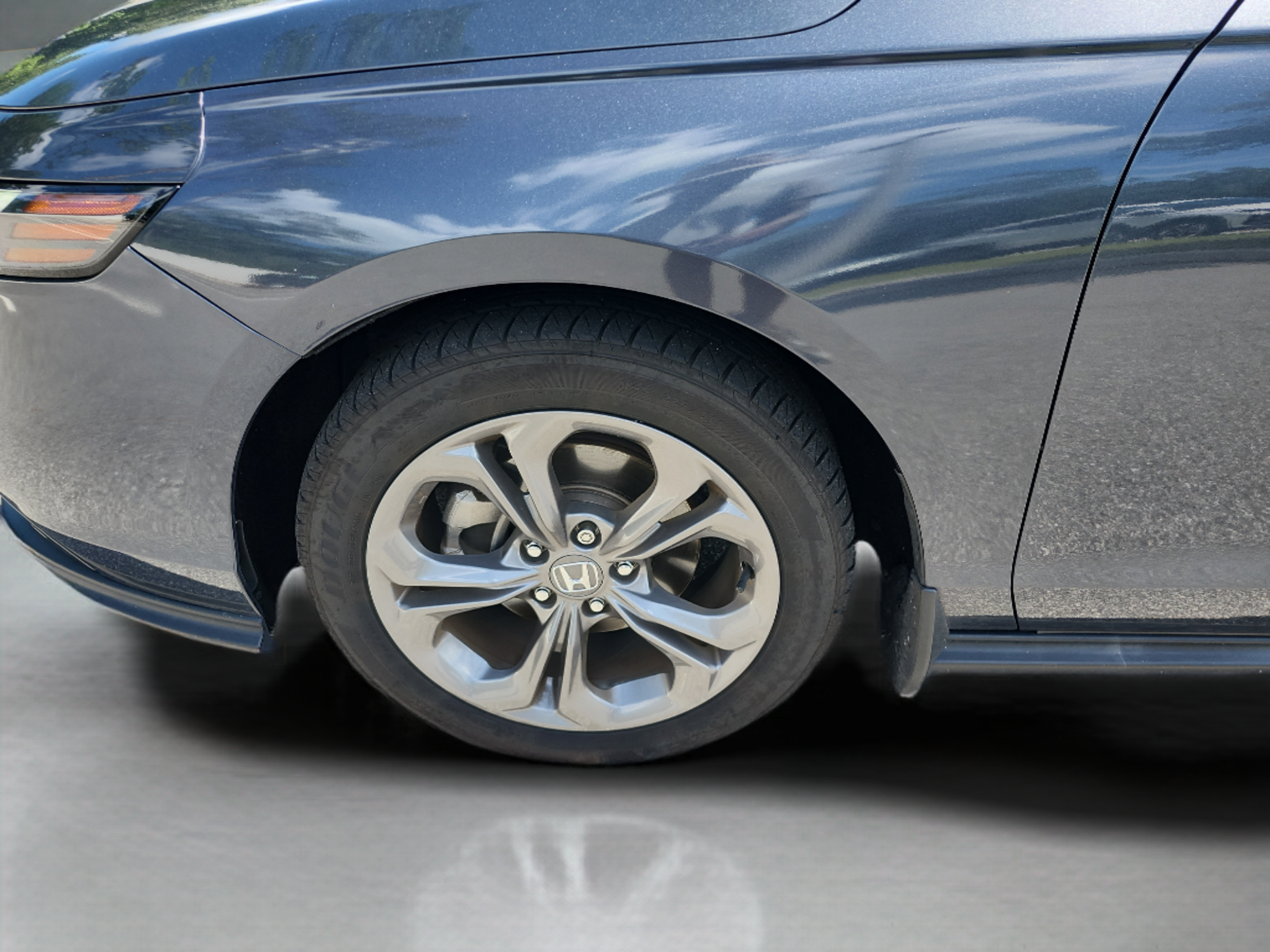 Used 2024 Honda Accord EX image 30