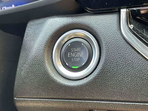 Used 2025 Chevrolet Colorado Trail Boss AWD/4WD image 19