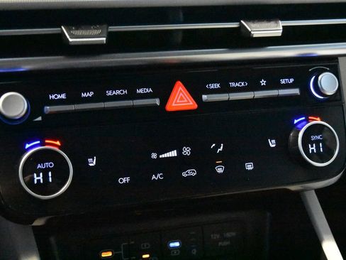 Used 2025 Hyundai Tucson SEL image 13