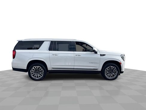 Used 2023 GMC Yukon XL Denali Ultimate image 2