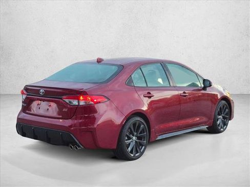Used 2023 Toyota Corolla SE FWD image 5