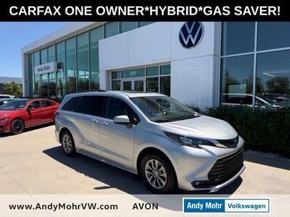 Used 2025 Toyota Sienna XLE