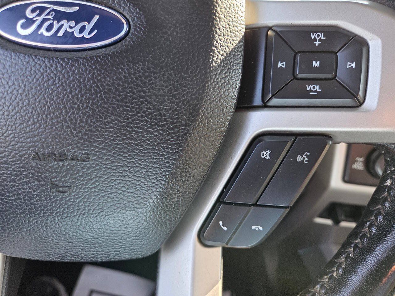Used 2019 Ford F250 Lariat w/ Lariat Ultimate Package AWD/4WD image 14