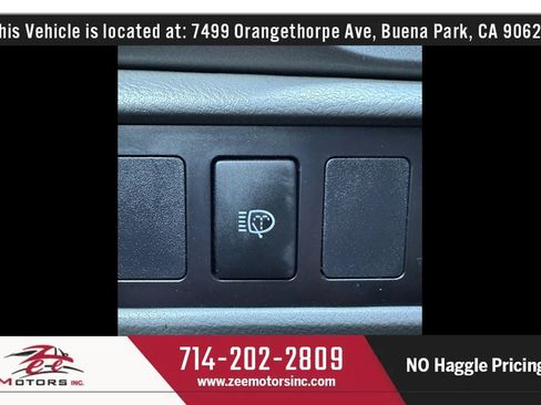 Used 2016 Toyota Sequoia SR5 w/ Premium Package image 29