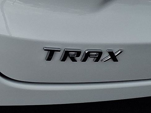 New 2025 Chevrolet Trax LT w/ Driver Confidence Package image 11