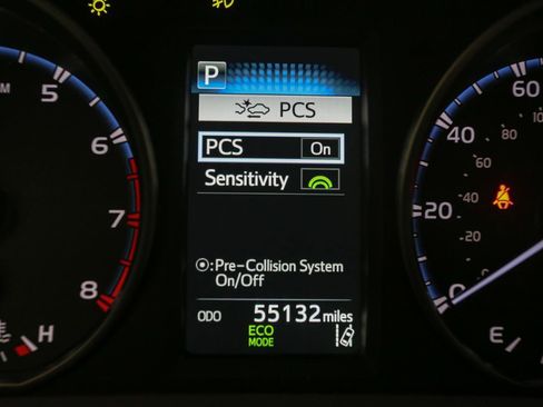 Used 2017 Toyota RAV4 XLE image 37