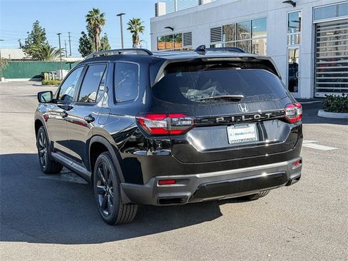 New 2026 Honda Pilot Sport image 7