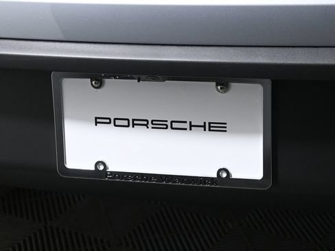 Used 2026 Porsche Macan AWD/4WD image 14