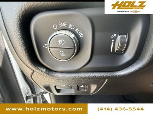 Used 2022 RAM 1500 Big Horn AWD/4WD image 19