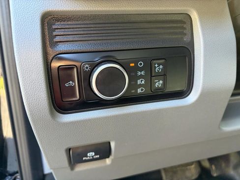 Used 2024 Ford F350 XL w/ 360-Degree Camera Package AWD/4WD image 21
