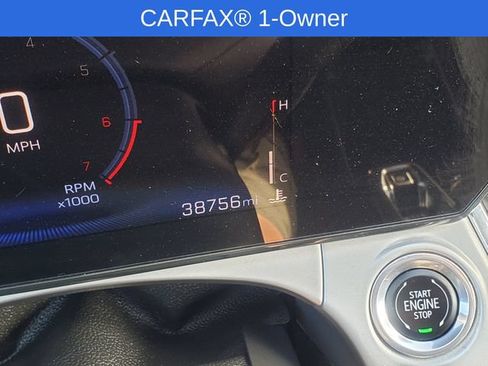 Used 2025 Chevrolet Trax LT FWD image 13