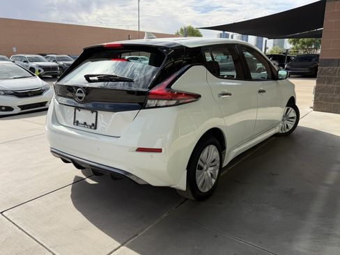 Used 2025 Nissan Leaf S FWD image 4
