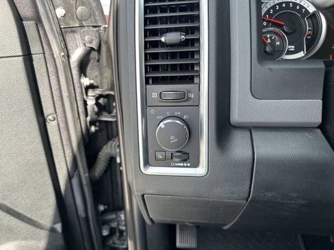 Used 2018 RAM 1500 Big Horn AWD/4WD image 18