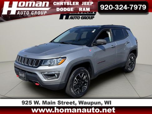 Used 2020 Jeep Compass Trailhawk w/ Cold Weather Group AWD/4WD image 1