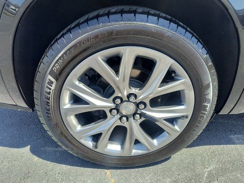 Used 2020 Cadillac XT6 Sport w/ Platinum Package AWD/4WD image 11