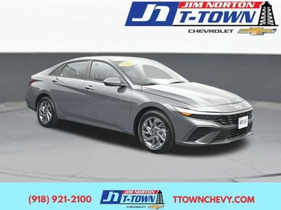 Used 2025 Hyundai Elantra Hybrid