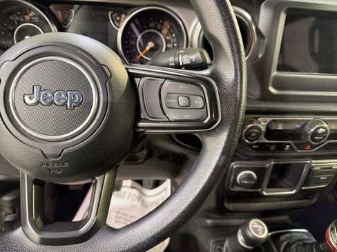 Used 2022 Jeep Gladiator Sport w/ Trailer Tow Package image 15