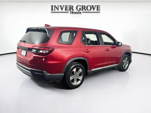 Used 2024 Honda Pilot EX-L image 5