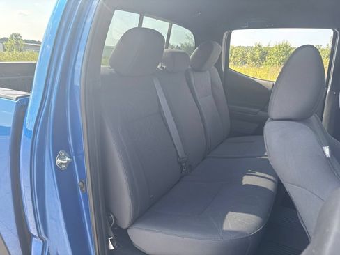 Used 2018 Toyota Tacoma TRD Off-Road AWD/4WD image 24