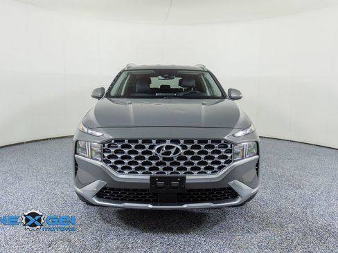 Used 2022 Hyundai Santa Fe SEL w/ Convenience Package FWD image 2