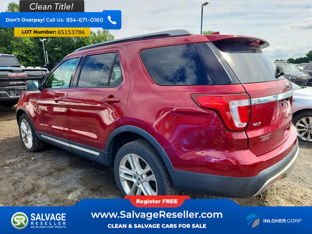 Used 2017 Ford Explorer XLT w/ Equipment Group 202A AWD/4WD image 3