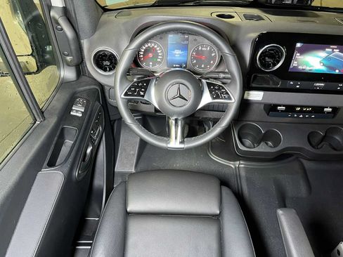 Used 2026 Mercedes-Benz Sprinter 2500 image 44