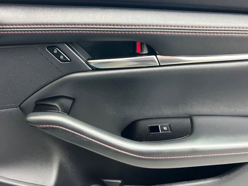 Used 2025 MAZDA MAZDA3 s image 18